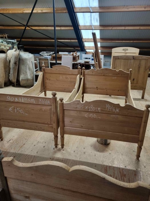 bed rechts verkocht