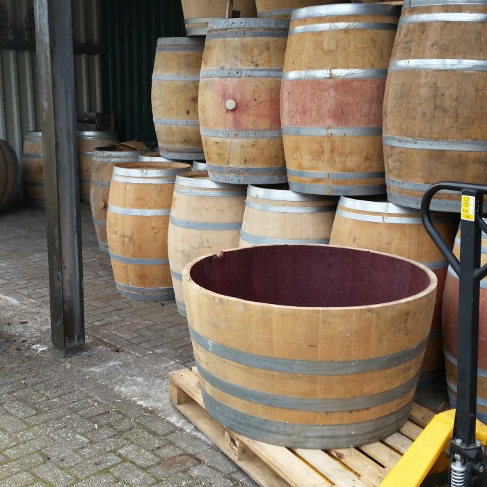 foto r 3 .transportvaten 225 ltr